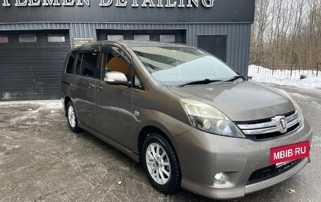 Toyota ISis I, 2013 год, 1 550 000 рублей, 9 фотография