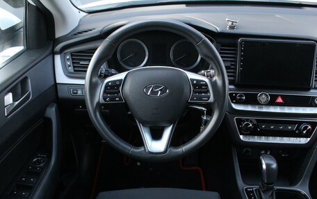 Hyundai Sonata VII, 2019 год, 2 195 000 рублей, 8 фотография