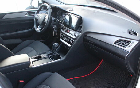 Hyundai Sonata VII, 2019 год, 2 195 000 рублей, 5 фотография