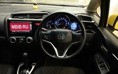 Honda Fit III, 2013 год, 1 000 000 рублей, 11 фотография