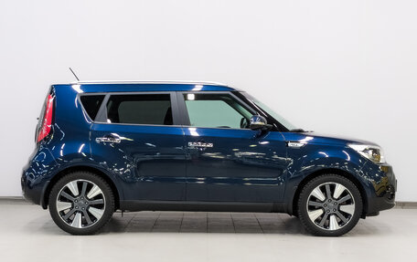 KIA Soul II рестайлинг, 2019 год, 1 990 000 рублей, 4 фотография