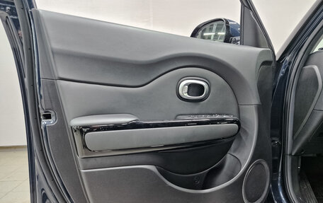 KIA Soul II рестайлинг, 2019 год, 1 990 000 рублей, 18 фотография