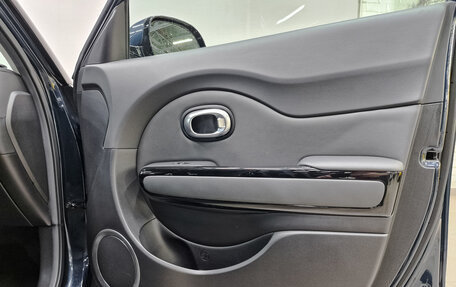 KIA Soul II рестайлинг, 2019 год, 1 990 000 рублей, 23 фотография