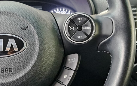 KIA Soul II рестайлинг, 2019 год, 1 990 000 рублей, 26 фотография