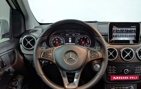 Mercedes-Benz B-Класс, 2018 год, 1 650 000 рублей, 22 фотография