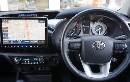 Toyota Hilux VIII, 2022 год, 3 856 000 рублей, 9 фотография