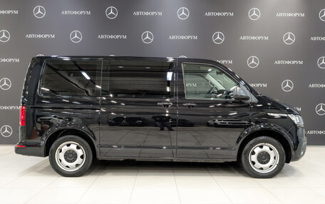 Volkswagen Multivan T6 рестайлинг, 2020 год, 5 000 000 рублей, 4 фотография