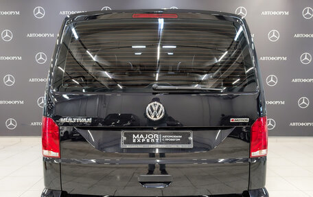 Volkswagen Multivan T6 рестайлинг, 2020 год, 5 000 000 рублей, 6 фотография