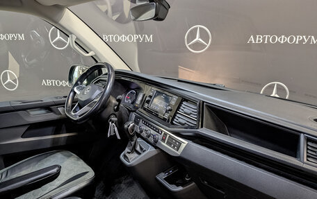 Volkswagen Multivan T6 рестайлинг, 2020 год, 5 000 000 рублей, 13 фотография