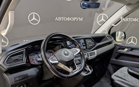 Volkswagen Multivan T6 рестайлинг, 2020 год, 5 000 000 рублей, 15 фотография