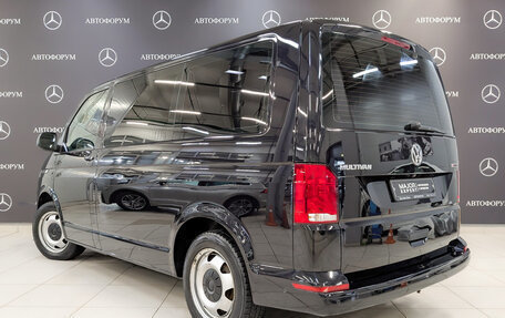 Volkswagen Multivan T6 рестайлинг, 2020 год, 5 000 000 рублей, 7 фотография