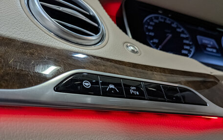 Mercedes-Benz S-Класс, 2015 год, 4 500 000 рублей, 28 фотография