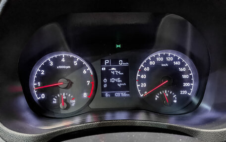 Hyundai Solaris II рестайлинг, 2019 год, 1 300 000 рублей, 13 фотография