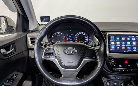 Hyundai Solaris II рестайлинг, 2019 год, 1 300 000 рублей, 21 фотография