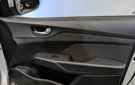 Hyundai Solaris II рестайлинг, 2019 год, 1 300 000 рублей, 23 фотография