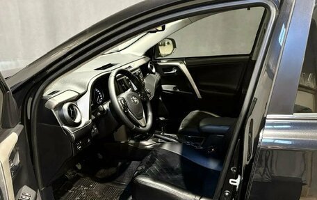 Toyota RAV4, 2015 год, 2 420 000 рублей, 13 фотография