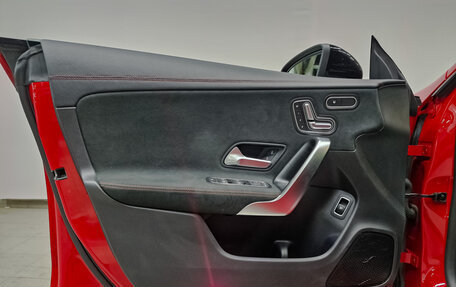 Mercedes-Benz CLA, 2019 год, 3 130 000 рублей, 17 фотография