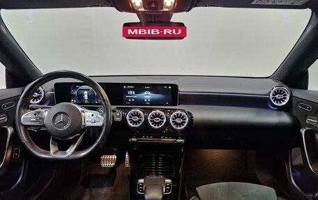 Mercedes-Benz CLA, 2019 год, 3 130 000 рублей, 13 фотография