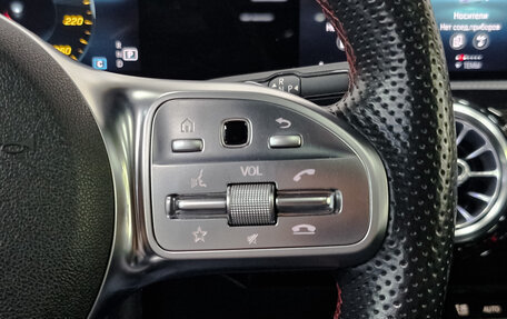 Mercedes-Benz CLA, 2019 год, 3 130 000 рублей, 27 фотография