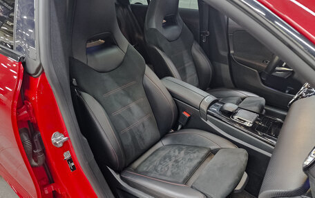 Mercedes-Benz CLA, 2019 год, 3 130 000 рублей, 22 фотография