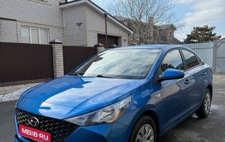 Hyundai Solaris II рестайлинг, 2021 год, 1 665 000 рублей, 1 фотография