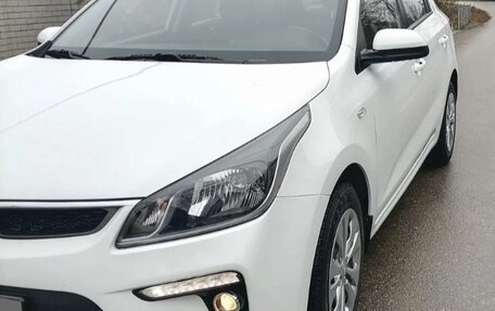 KIA Rio IV, 2019 год, 1 700 000 рублей, 1 фотография