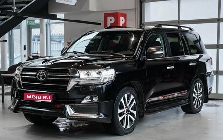 Toyota Land Cruiser 200, 2019 год, 7 359 000 рублей, 1 фотография