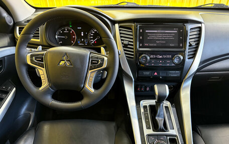 Mitsubishi Pajero Sport III рестайлинг, 2018 год, 2 699 000 рублей, 23 фотография