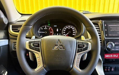 Mitsubishi Pajero Sport III рестайлинг, 2018 год, 2 699 000 рублей, 20 фотография