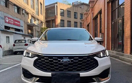 Ford Focus IV, 2022 год, 1 489 030 рублей, 2 фотография