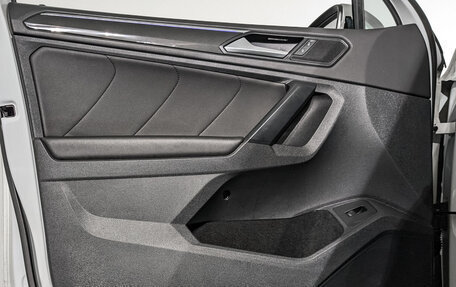 Volkswagen Tiguan II, 2021 год, 3 550 000 рублей, 19 фотография