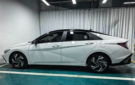 Hyundai Elantra, 2023 год, 1 300 008 рублей, 5 фотография