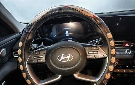 Hyundai Elantra, 2023 год, 1 300 008 рублей, 14 фотография