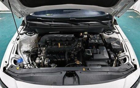 Hyundai Elantra, 2023 год, 1 300 008 рублей, 17 фотография