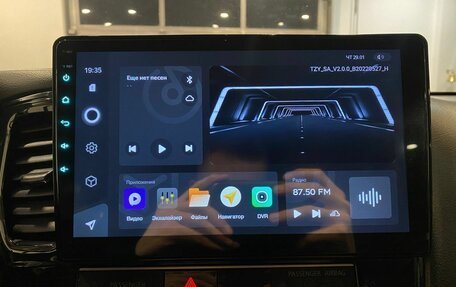 Mitsubishi Outlander III рестайлинг 3, 2018 год, 1 742 000 рублей, 14 фотография