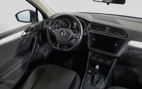 Volkswagen Tiguan II, 2020 год, 2 129 000 рублей, 8 фотография