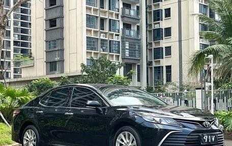 Toyota Camry, 2022 год, 3 860 000 рублей, 2 фотография