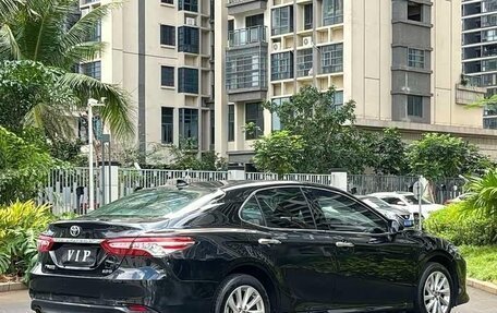 Toyota Camry, 2022 год, 3 860 000 рублей, 4 фотография