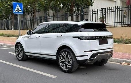 Land Rover Range Rover Evoque II, 2024 год, 4 400 000 рублей, 6 фотография