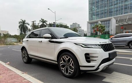 Land Rover Range Rover Evoque II, 2024 год, 4 400 000 рублей, 3 фотография