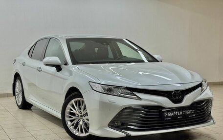 Toyota Camry, 2021 год, 3 298 000 рублей, 3 фотография