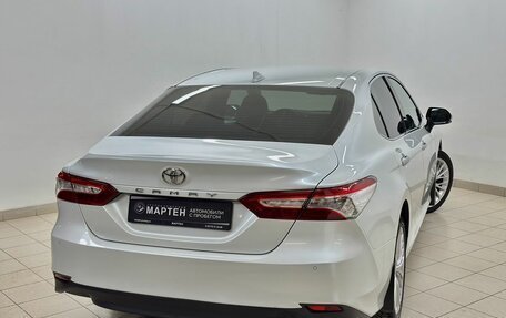 Toyota Camry, 2021 год, 3 298 000 рублей, 9 фотография