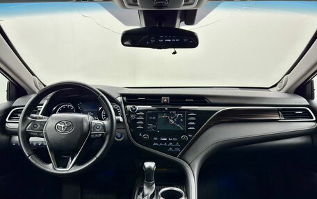 Toyota Camry, 2021 год, 3 298 000 рублей, 17 фотография