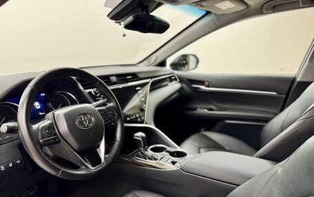 Toyota Camry, 2021 год, 3 298 000 рублей, 12 фотография