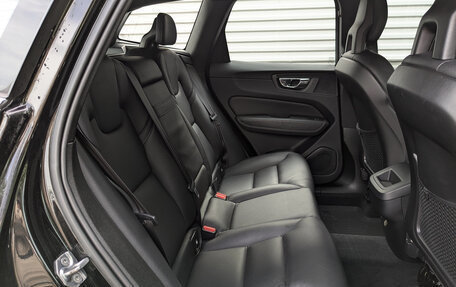 Volvo XC60 II, 2018 год, 3 600 000 рублей, 12 фотография