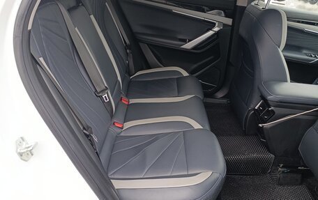 Geely Atlas, 2024 год, 2 220 000 рублей, 8 фотография