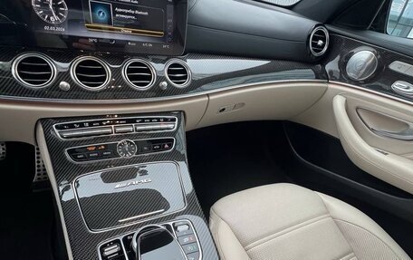 Mercedes-Benz E-Класс AMG, 2018 год, 7 800 000 рублей, 18 фотография