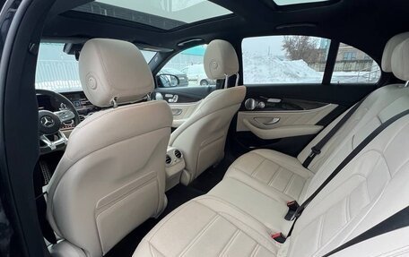 Mercedes-Benz E-Класс AMG, 2018 год, 7 800 000 рублей, 24 фотография