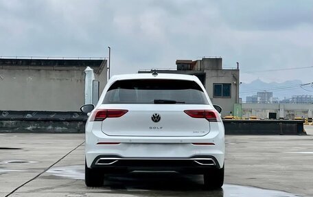 Volkswagen Golf VIII, 2023 год, 2 020 000 рублей, 5 фотография