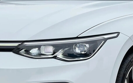 Volkswagen Golf VIII, 2023 год, 2 020 000 рублей, 8 фотография